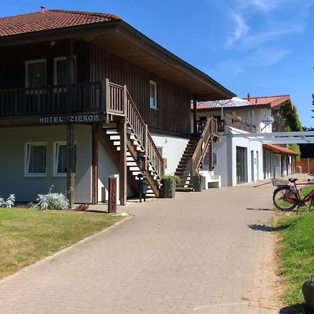 Hotel Zierow - Urlaub An Der Ostsee Bagian luar foto