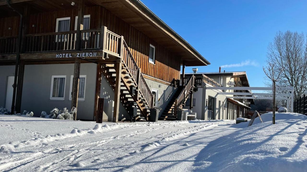 Hotel Zierow - Urlaub An Der Ostsee Bagian luar foto